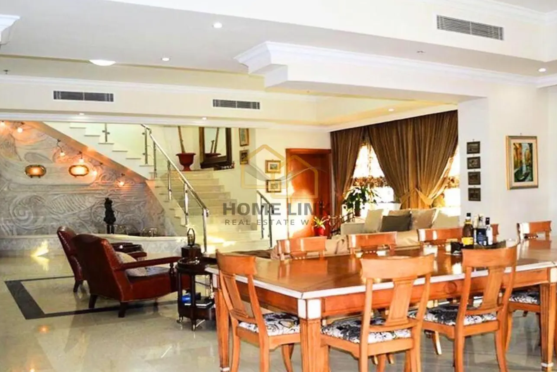 Penthouse With Private Pool in Porto Arabia – Doha