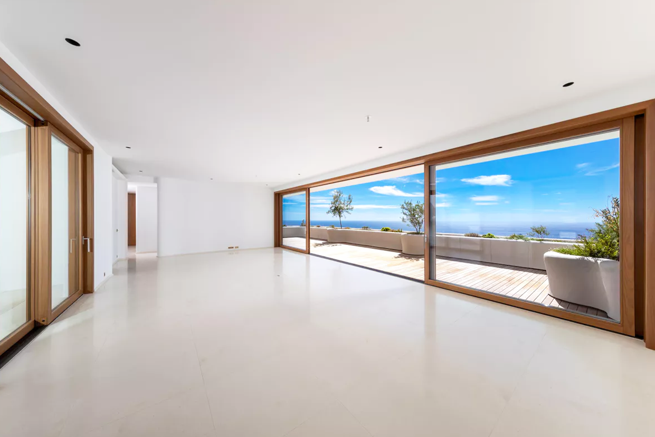 Contemporary Luxury Penthouse in Monaco with Panoramic Views