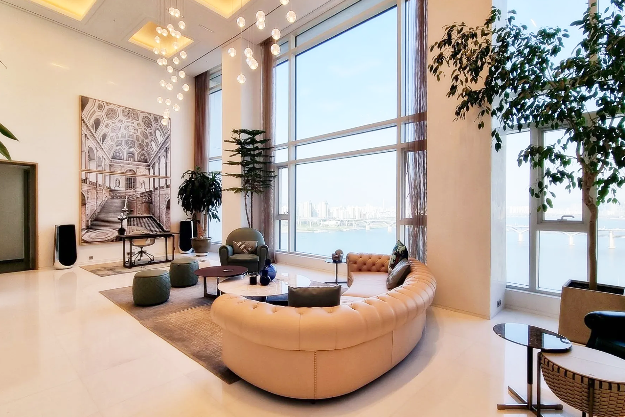 Panoramic Living in Cheongdam-Dong’s Premier Residence