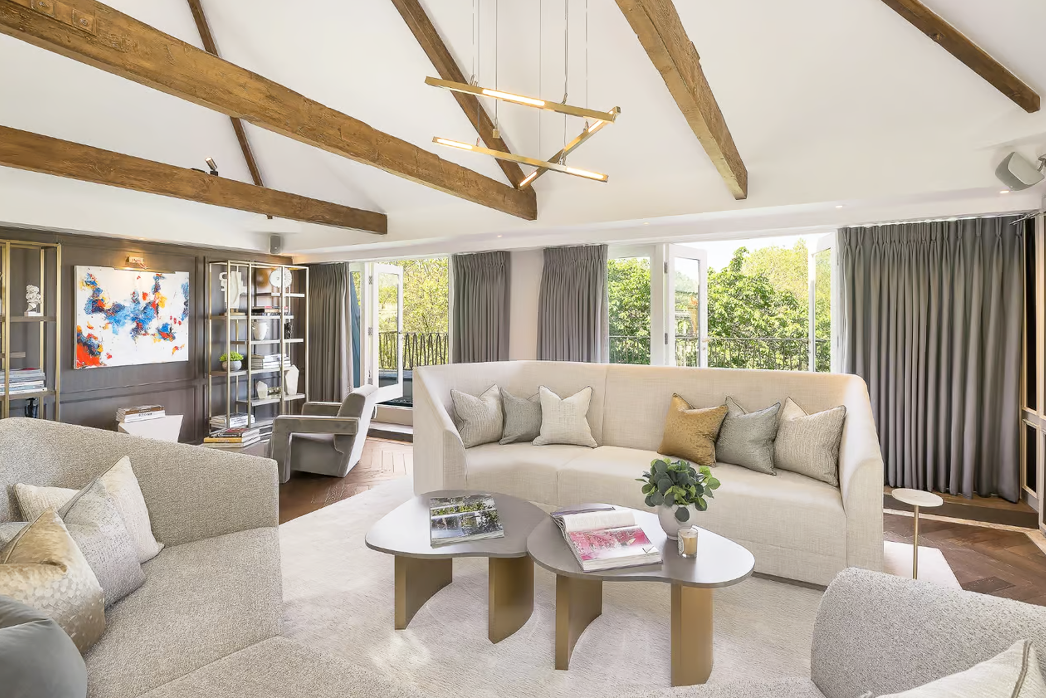 Eaton Square Penthouse: Modern Elegance in Belgravia